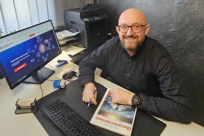 Profile picture for user Łukasz Łuc